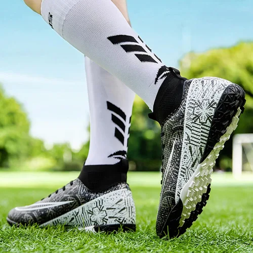 Vista 4 de Zapatos de fútbol para hombre, con cordones, antideslizantes, para interiores, fútbol sala, TF, tacos de césped