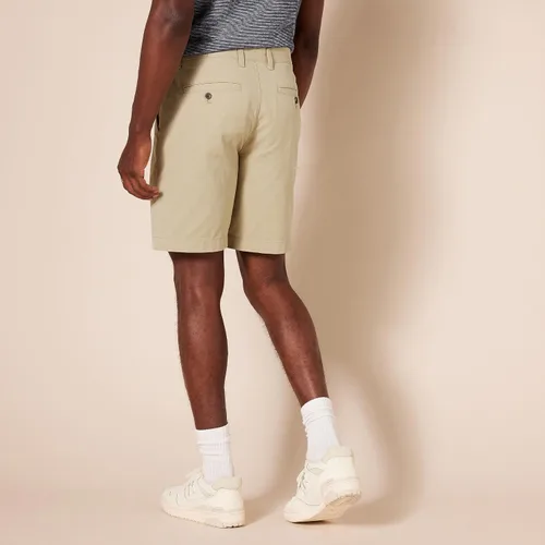 Vista 3 de Tienda Essentials Pantalón corto ajustado 9" para hombre