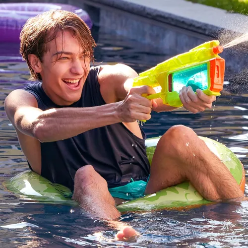 Vista 3 de Nerf Super Soaker Dunk-Fill+ Water Blaster Tanque de llenado instantáneo fácil, simplemente sumerge y vaya Tanque de 12.1 onzas líquidas