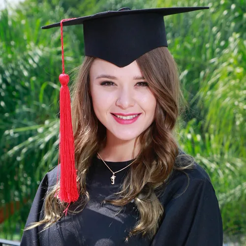 Vista 2 de Regalos de graduación para ella 2021 collares con inicial 26 iniciales con dije de gorra significativa collar de graduación regalos de amistad