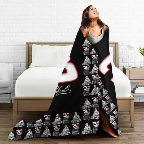 Vista 3 de Manta de franela de felpa – Manta de microfibra súper suave, cálida y ligera para silla, sofá, campamento, viajes, color negro, 50 x 40 pulgadas