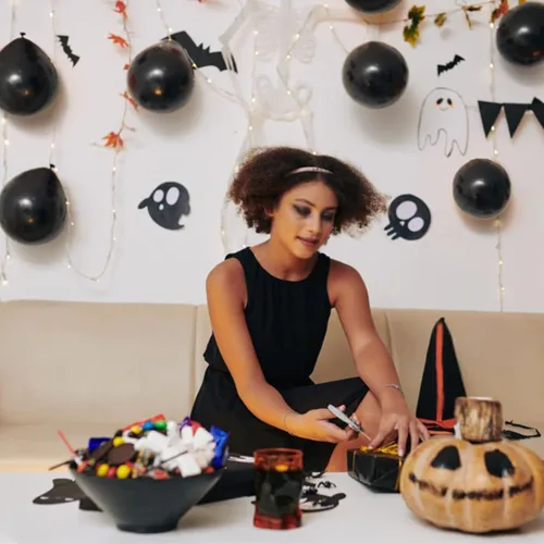 Vista 6 de 110 globos negros pequeños de látex negro de 5 pulgadas, mini globos negros gruesos de cumpleaños para decoración de bodas, baby shower. B01-negro