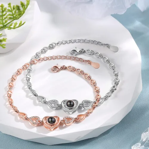 Vista 5 de JewelOra Pulseras personalizadas con imagen en el interior, pulseras de proyección de fotos personalizadas para mujeres, pulseras de proyección