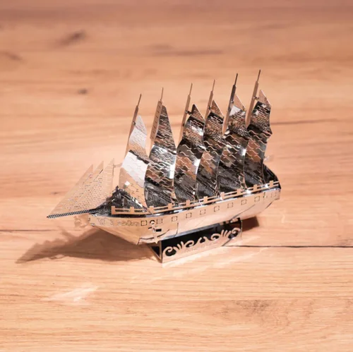 Vista 2 de METAL-TIME Modelo SS Gran Bretaña, rompecabezas 3D para adultos o adolescentes, kit de modelo de rompecabezas de metal, rompecabezas de metal 3D