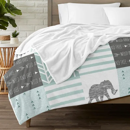 Vista 18 de Woodland - Manta de bebé personalizada para niños, manta de bebé personalizada con nombre Adventure Awaits Stuff recién nacido, regalo de guardería