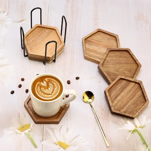 Vista 2 de Juego de 6 posavasos únicos de madera de acacia con soporte