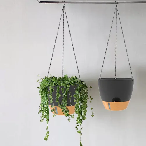 Vista 3 de Paquete de 2 macetas colgantes, macetas colgantes de riego automático de 10 pulgadas para plantas de interior y exterior, cesta colgante para negro