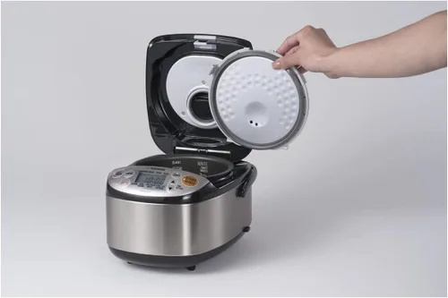 Vista 3 de Zojirushi ns-lgc05 X B Micom Arrocera y calentador inoxidable, negro Múltiples ajustes, cable de alimentación retráctil, fácil transporte