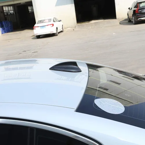 Vista 3 de YIWANG Cubierta de antena de aleta de tiburón de coche de fibra de carbono 100% real para BMW M2 M3 M4 2 3 4Series F22 F30 F80 F32 F36 F82 G20 G28