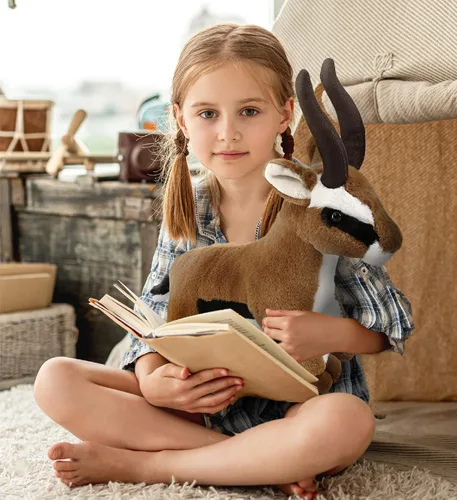 Vista 7 de DolliBu Animal de peluche – Antílope suave y abrazable, adorable peluche de zoológico para jugar, lindo regalo de safari de vida silvestre