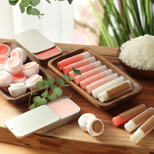 Vista 5 de Kit de bricolaje 𝗣𝗥𝗘𝗠𝗜𝗨𝗠 de CraftZee para hacer bálsamo labial. Pack de brillo labial DIY, cera de abeja natural, manteca de karité, aceite