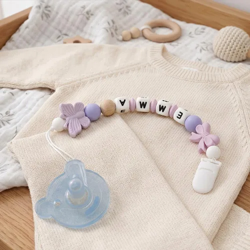 Vista 6 de Clip personalizado para chupete con nombre, soporte para chupete personalizado con nombre, juegos de regalo para bebés recién nacidos (mariposa)