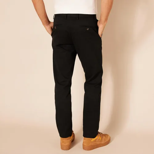Vista 2 de Tienda Essentials Men's Slim-Fit Wrinkle-Resistant Flat-Front Chino Pant