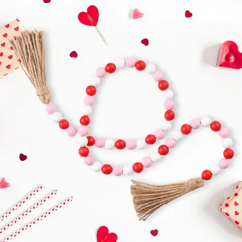 Vista 2 de Guirnalda de cuentas de madera para el día de San Valentín con borla, decoración de cuentas de madera rústica, cuentas de granja, decoración grande