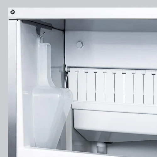 Vista 5 de Summit Appliance BIM68OSPUMP - Máquina de hielo integrada de acero inoxidable de 15 pulgadas y 62 libras