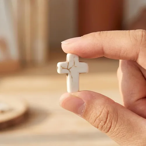 Vista 7 de Jucoan 240 cuentas espaciadoras de cruz blanca y turquesa gruesa, cuentas pequeñas con dije de cruz religiosa para pulseras, collares, rosario