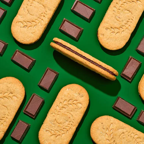 Vista 12 de belVita Sándwiches de galletas de barra de desayuno, crema de chocolate negro, 30 paquetes en total, 6 cajas (2 galletas por paquete)