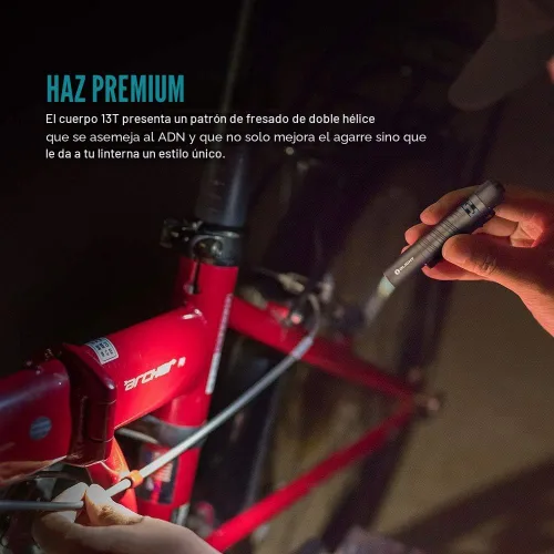 Vista 3 de Olight I3T EOS - Linterna delgada de 180 lúmenes de doble salida EDC, para acampar y senderismo, interruptor en el extremo de la linterna