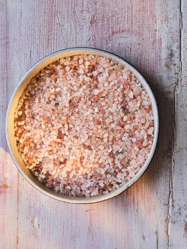 Vista 7 de Maldon - Sal rosa del Himalaya, 8.8 onzas - Seleccionada por nuestros expertos experimentados - Sal de roca gruesa rosa de las estribaciones