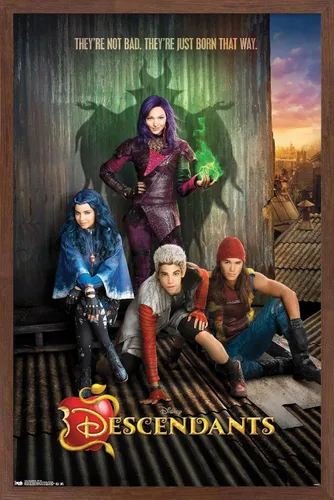 Vista 10 de Disney Descendants - Póster de pared de Key Art, 22.4 pulgadas de largo x 14.7 pulgadas de ancho, versión enmarcada de madera de granero