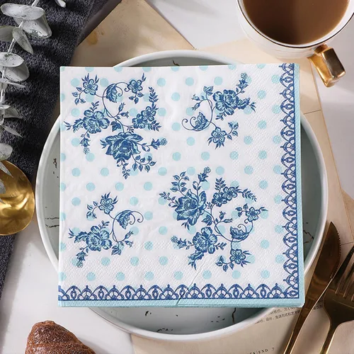 Vista 2 de Servilletas de cóctel de papel azul floral, paquete de 20, 2 capas desechables con patrón de fiesta, servilletas decorativas
