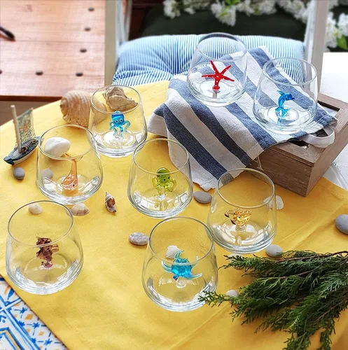 Vista 2 de Taza de vidrio 3D con bonita figura de animal en el interior, figura de cangrejo de vidrio soplado a mano en el interior, vaso sin tallo para vino
