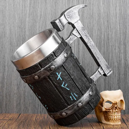 Vista 5 de KTOTKMOTA Taza de martillo de runa vikinga nórdica, vaso de acero inoxidable con revestimiento de resina para cerveza, decoración nórdica, madera