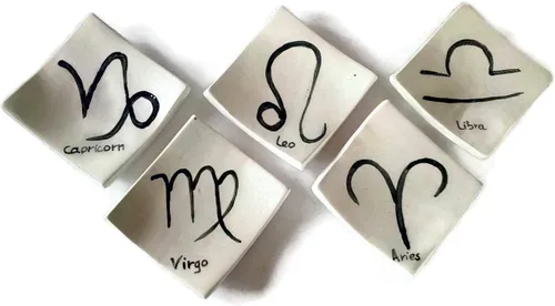 Vista 4 de Clay Ring Dish, Small Square Handmade Ceramic Trinket Dish, Small Tealight Candle Holder, Teabag Holder (Aquarius)