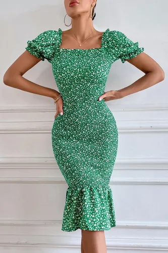 Vista 5 de PRETTYGARDEN - Vestido midi ajustado floral de verano para mujer, vestido de cóctel de sirena con dobladillo con volantes y manga corta abullonada