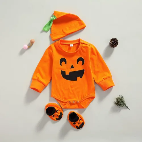 Vista 3 de Yccutest Disfraz de calabaza de Halloween para bebé recién nacido, para niños y niñas, enterizo de calabaza, zapatos, sombrero, 3 piezas, trajes