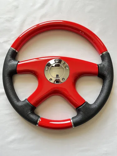 Vista 4 de Raptor Volante de madera roja y cuero negro de 15