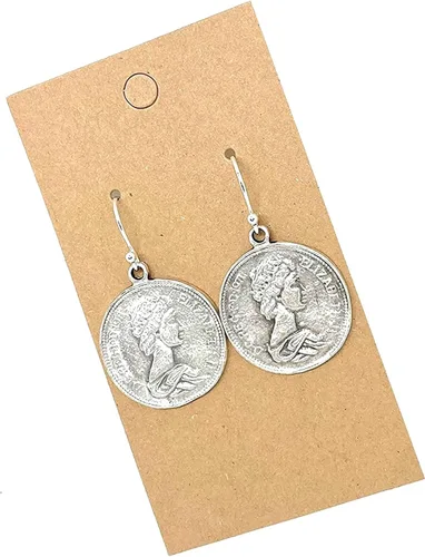 Vista 4 de Abalorio de moneda de aspecto vintage en pendientes de plata de ley