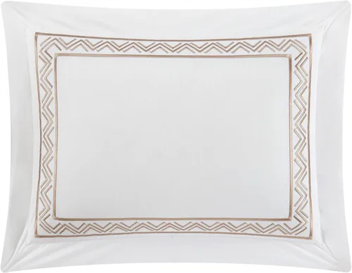 Vista 4 de Chic Home Crete - Juego de edredón de algodón de 4 piezas, color blanco sólido con borde bordado de doble raya, detalles en zigzag de la colección
