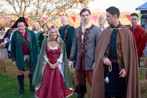 Vista 4 de Hallmark 2-Movie Collection Romance in Style & Road Trip Romance