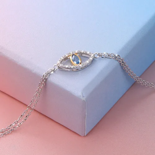 Vista 4 de Brazalete con cadena doble, con dije para mal de ojo, de plata de ley 925 y circonio cúbico, para mujer.