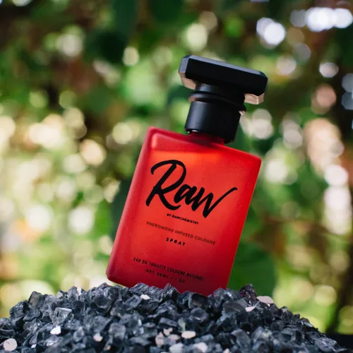 Vista 7 de RawChemistry Colonia con Feromonas Raw para Hombres – Spray de Colonia para Hombres Infundido con Feromonas – Perfume Raw para Hombres con Feromonas