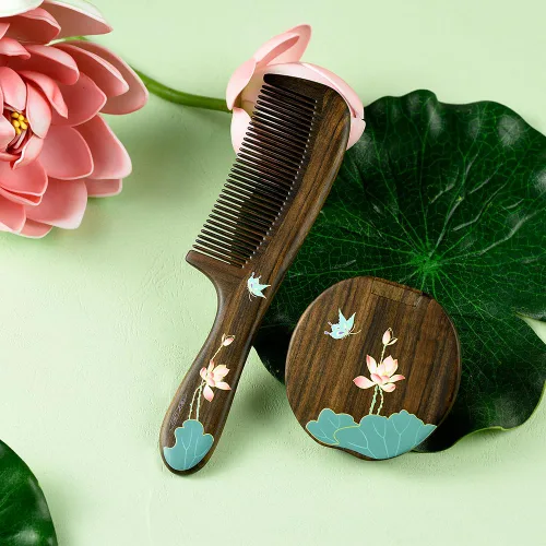 Vista 4 de TAN MUJIANG Peine para el cabello de madera natural antiestático (mariposa y loto)