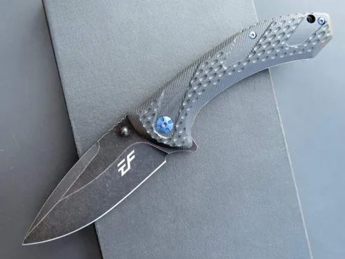 Vista 3 de Eafengrow EF927 Cuchillo de bolsillo D2 Hoja de acero con revestimiento de óxido negro, cuchillo para exteriores, mango G10, rodamiento de bolas
