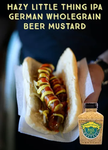 Vista 2 de Sierra Nevada Mustard Hazy Little Thing y semillas enteras de estilo alemán, botella exprimible de 9 onzas