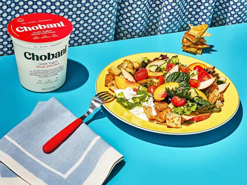 Vista 5 de Chobani® Yogur griego de leche entera natural 32 onzas
