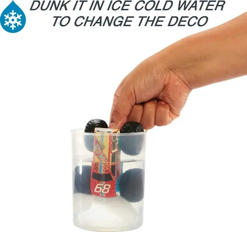 Vista 4 de Hot Wheels Camiones Monstruo de Juguete, Color Reveal Vehículo a Escala 1:64 con Tanque de Agua con Clip, Sumérgelo en Agua para Sorpresa