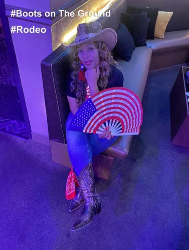 Vista 7 de Abanicos de mano plegables con bandera americana - Abanico grande de 13 pulgadas para rave, abanico que hace ruido y chasquea para baile de línea al