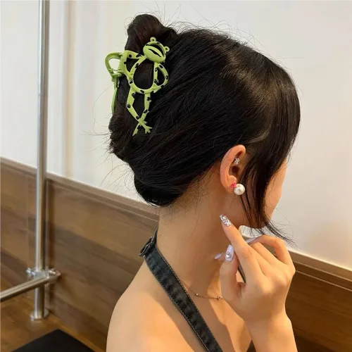 Vista 4 de Paquete de 2 pinzas de metal grandes para cabello grueso y fino, pasadores antideslizantes de sujeción fuerte, bonito diseño de rana verde