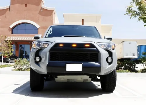 Vista 4 de iJDMTOY 3 luces de marcador LED ámbar con lente ámbar para rejilla central, compatibles con Toyota 2014 en adelante 4Runner o 2012 en adelante