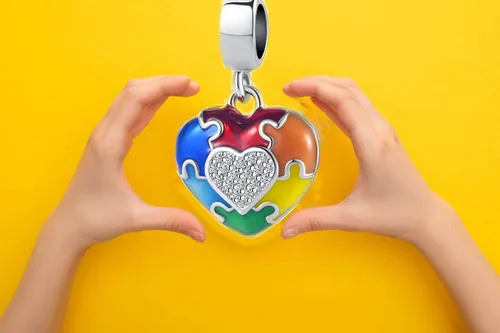 Vista 6 de NanMuc Collar con dije de conciencia sobre el autismo, pieza de rompecabezas, esmalte ASD, dije con texto en inglés "You Fit Me Perfectamente