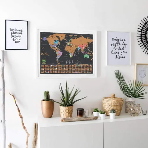 Vista 2 de Póster de mapa del mundo para raspar con los estados de Estados Unidos y las banderas de los países, haz un seguimiento de tus aventuras Incluye