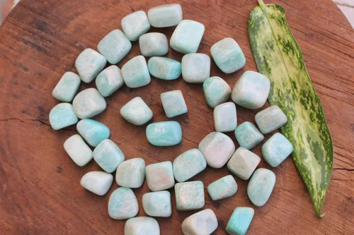 Vista 8 de Jet Amazonite - Piedra rodada de 3.53 oz aprox. de 0.75 a 1 pulgada con bolsa de terciopelo (Amazonita)