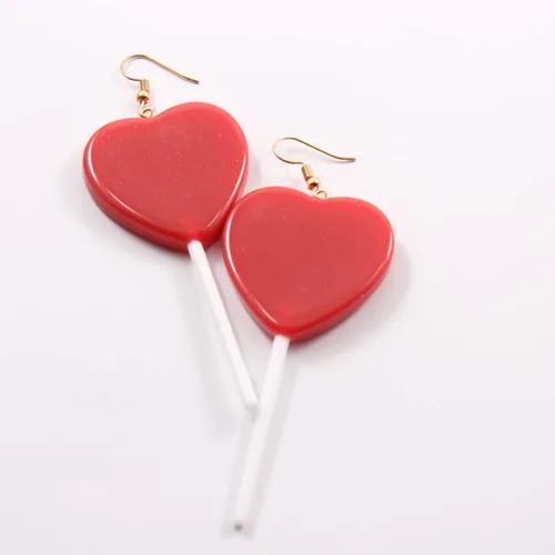 Vista 2 de Dulces bonitos aretes transparentes de piruleta con forma de corazón y caramelo, con forma de corazón de dibujos animados, aretes colgantes