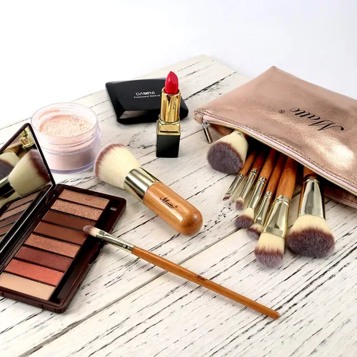 Vista 5 de Matto Juego de brochas de maquillaje de 9 piezas con bolsa de maquillaje de viaje