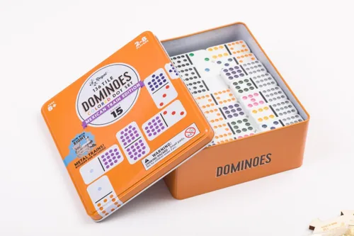 Vista 2 de Regal Games Juego de Dominó Tren Mexicano Doble 15 para Adultos y Niños - Juego de Dominó con 136 Fichas de Puntos de Colores y 8 Trenes de Metal